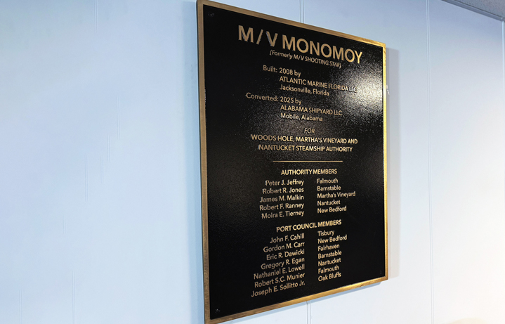 Bronze dedication plaque